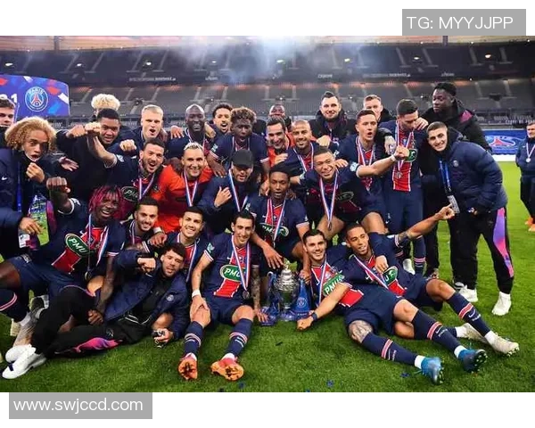 欧冠激战巴黎圣日耳曼大胜莱比锡引发转会风波与球迷热议