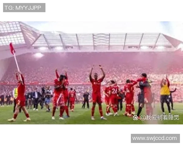 英超激战：利物浦与尤文图斯战成平局乌龙球成比赛转折点解析