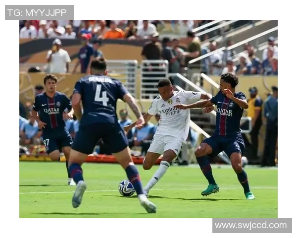 皇马逆转巴黎圣日耳曼四比三震撼全场创造历史冷门瞬间